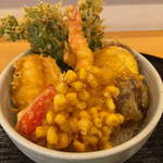 白花咲々 - コーンのかき揚げは絶品！
            でも天丼はセンター海老！！