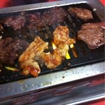 京城苑 - タンもホルモンもみんな一緒に‼