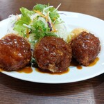 洋食の朝日 - かわいい3兄弟