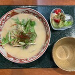 Kicchin rinka - 特製あさり麺（ライスorサラダ付）