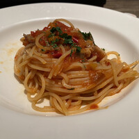 grigio la tavola - 