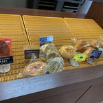ぱんカフェ ブルーミング 阿倉川SS - タイミングによりパンは残り少ない時も