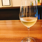 Bisutoro Aronji - ここのワインはいつもお手頃なのに美味しい♪