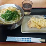 桃山亭 - かけうどん(中 2玉)、鶏天