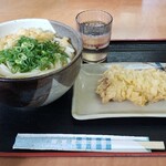 桃山亭 - かけうどん(中 2玉)、鶏天