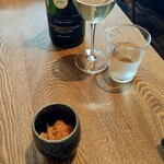 sio - トマトボタン海老いちごカッペリーニレモンゼスト。爽やかさ感じられるひんやりパスタからのスタートが今回の特別コースのコンセプトにぴったりマッチ。夏向けいいですね～