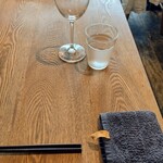 sio - イケウチオーガニックのタオル使われたお手拭き。冷やされていて暑かったこの日にひんやり気持ちいい(*^^*)