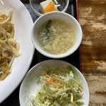 Qindao Chinese Restaurant - サラダ　スープ　杏仁豆腐