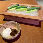 Japanese Restaurant KINZA - 茹でたてアスパラ蔵出しひしほ味噌
