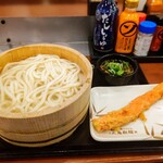 Marugame Seimen - 釜揚げうどん大410円 ジャンボカニカマ170円