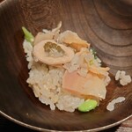 鈴田式 - 薪焼した岩牡蠣と蛤のご飯
