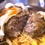 肉＆生ハム 隠れ家バル ボノボ  - (ﾗﾝﾁ)鉄板手ごねハンバーグ　2022.5.30