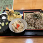 Yumoto Iwamizawa Onsen Nagomi - 天ざる炊きこみごはんセット
                そば大盛