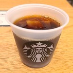 スターバックス・コーヒー - サービスドリンクの入れ物が小さくて可愛いです
