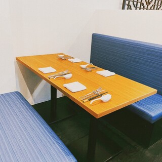 BOX席
                                          １～5名様
                                          ※5名様の場合は
                                          テーブル席をお勧めいたします。
                                          