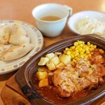 サイゼリヤ - ランチ(鶏肉のトマトソース煮込み) 500円