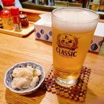 餃子 すぐるや - 生ビールとお通し