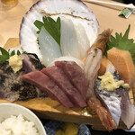 花いち - 本日のデラックス刺身定食のお刺身です。