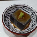 和食 いのうえ - つきだしのゴマ豆腐