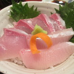 蕎麦切り屋 - 寒ブリ丼アップ