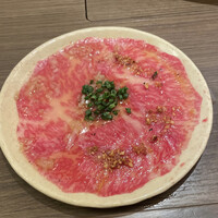 しゃぶしゃぶKINTAN 表参道店 - サーロインユッケ！これを食べに行くのです！