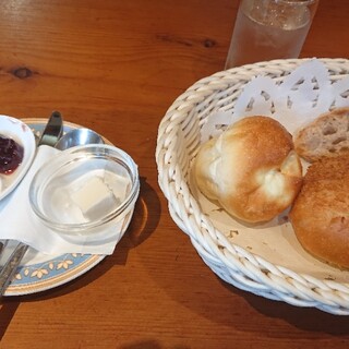 ブレドール - 料理写真:モーニング￥1300 (パン食べ放題・ドリンク・スープorサラダ)