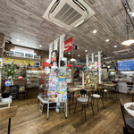 スポーツカフェ ろじうら珈琲店 - 内観