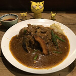 もりやま屋 - チキンカレー　900円(税込)　※角度を変えて