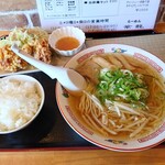 らーめん 紫龍 - 2022年6月　唐揚げセット（880円）