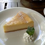 鏡池どんぐりハウス - ひとみさんのチーズケーキ