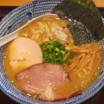 Menya Jinno Ito - 濃厚鶏白湯醤油ラーメン (税込み 850円)