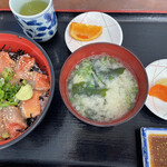 地魚食事処　さかなや - 脂金目鯛の漬け丼