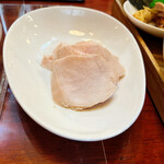 麺処 しろくろ - 鶏低温チャーシュー_¥200