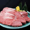 華 - 料理写真:品質の良さはお肉を見ていただければ一目瞭然！