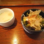 Shizuku ya - ドリンクセットの豆乳スープとサラダ
