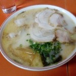 龍王 - ラーメン大盛り