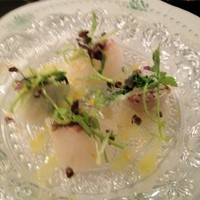 銀座うかい亭 - 今日のカルパッチョは桜鯛。