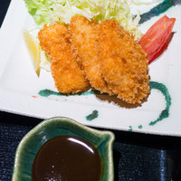 博多華味鳥 銀座4丁目店 - "手羽元カレー"に付く、揚げ立てのチキンカツ