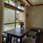 スノウドロップ - 店内