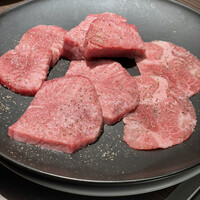 東京食肉市場直送 肉焼屋 D-29 広尾店 - 