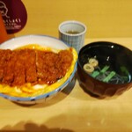 瑞兆 - カツ丼大盛り玉子ダブル（1,100円）