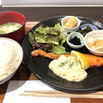 ブック＆カフェ喫茶去 - 