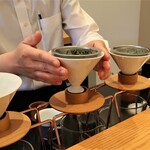 東京茶寮 - タイミングを見て外せば下のポットにお茶が入る仕組みです♡