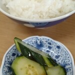 江ちゃんラーメン - きゅうり〜！