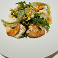 シェ・イノ - 手前の大きなオマール海老の爪部分が美味✨