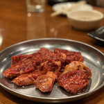 焼肉 ホルモン 火拳 - 