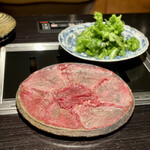 和牛料亭Bungo - ④和牛タン塩　炙り(炙り前)