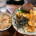 葉隠 - 冷やしちくわ玉天　と　桜海老の炊き込みご飯