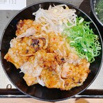 カルビ丼とスン豆腐専門店 韓丼 - 上てっちゃん丼（880円）_2022年6月