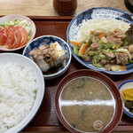 Suehiro Shokudou - 日替り定食(若鶏のガーリック焼) ¥650